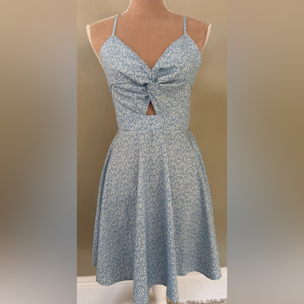 Blue Sleeveless twist knit  Dress - Picture 3 of 11